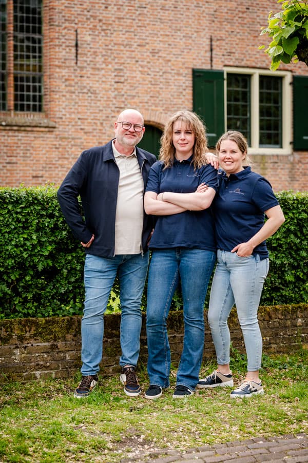 Het team van Butter Uitvaartservice, Jos, Lesley en Nathalie